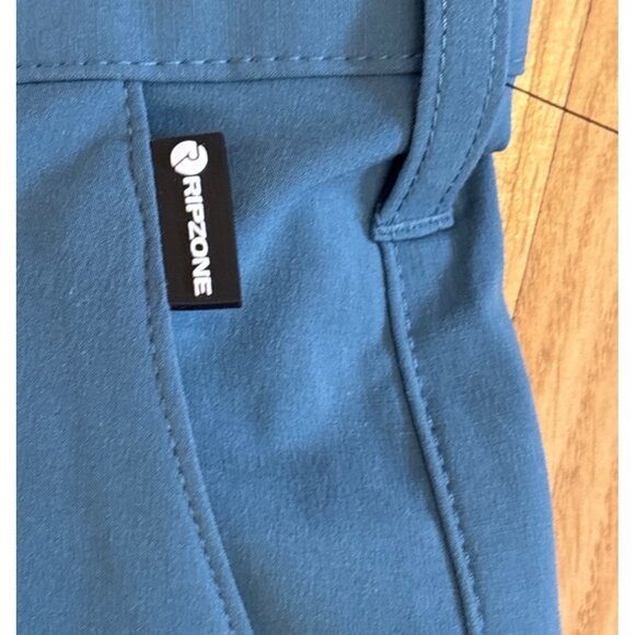 Ripzone Mens Size 44 Blue Performance Shorts With Front Back Pockets - Picture 3 of 4